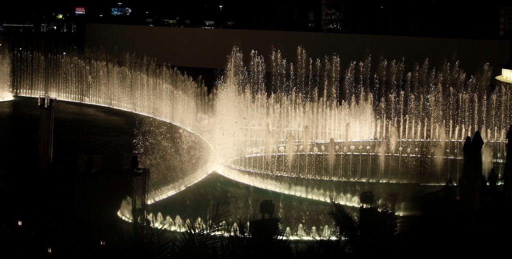 10-Amazing-Fountains-Around-The-World