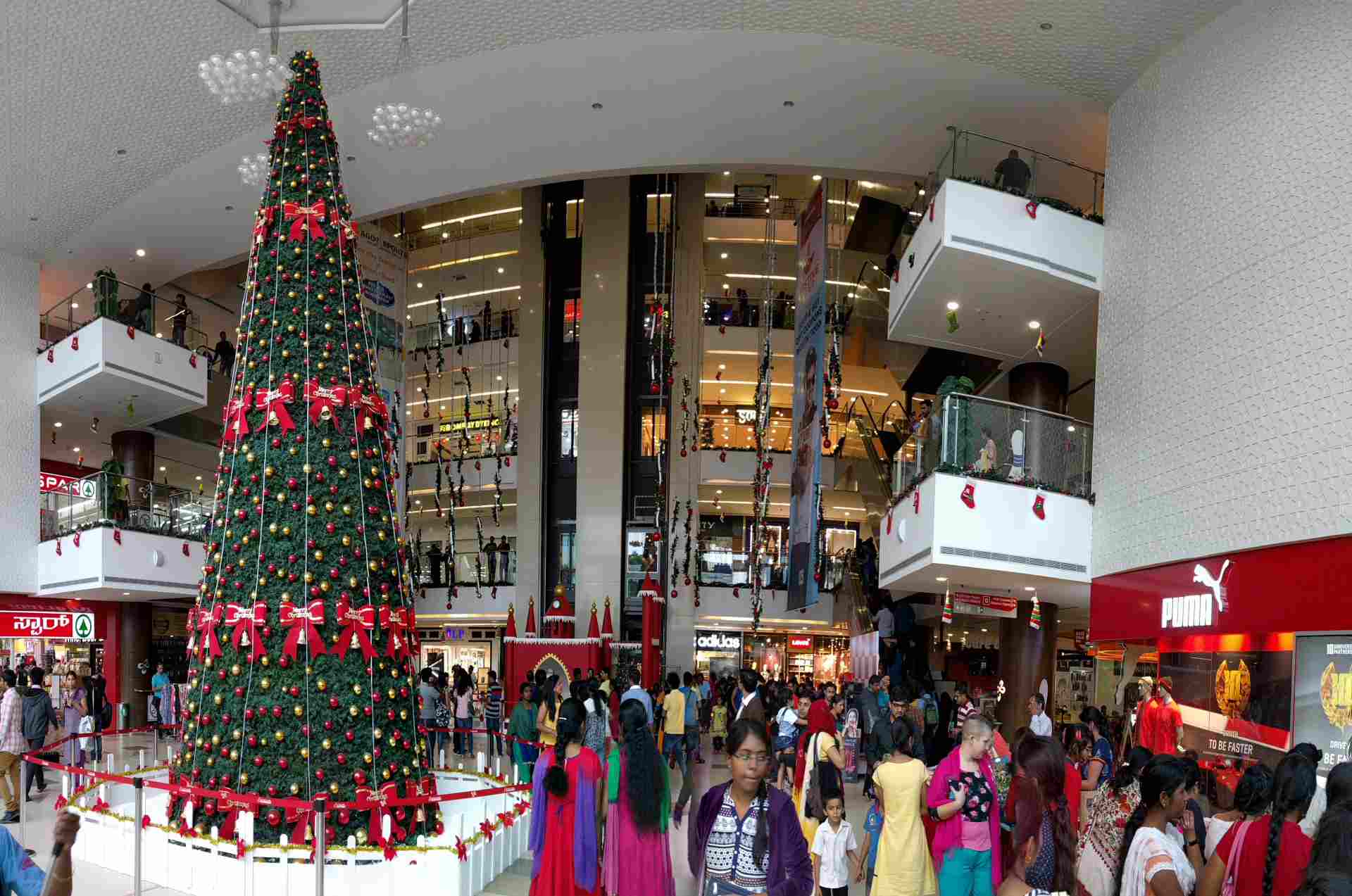 places to visit in bangalore on christmas